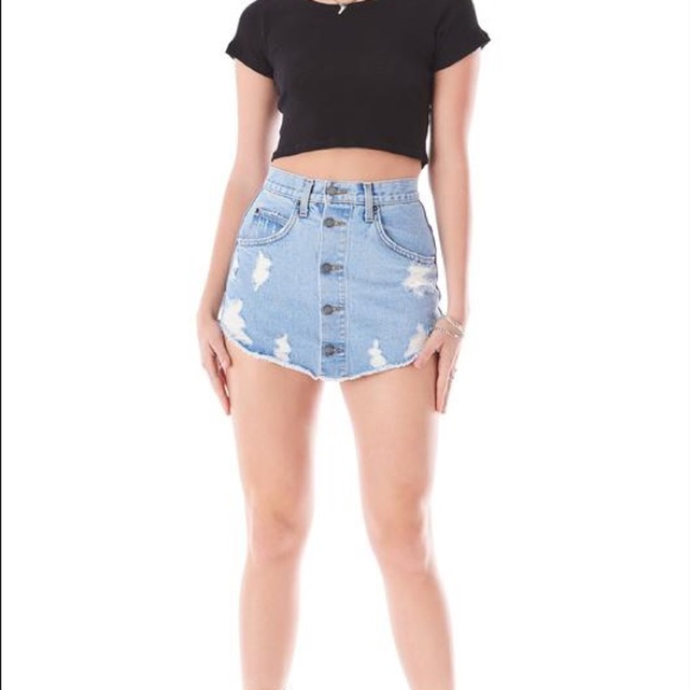 Carmar  button up mini skirt size 28.